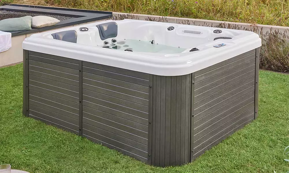 Home Deluxe Outdoor Whirlpool BEACH, optional mit Treppe & Abdeckung