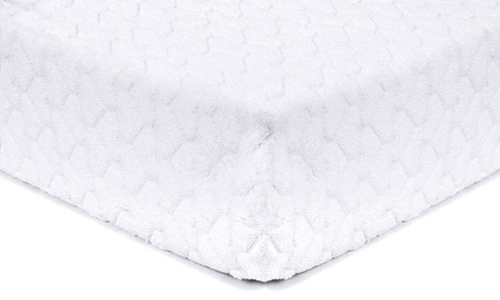 Coprimaterasso in spugna con lavorazione floreale, disponibile in 2 modelli e 4 dimensioni