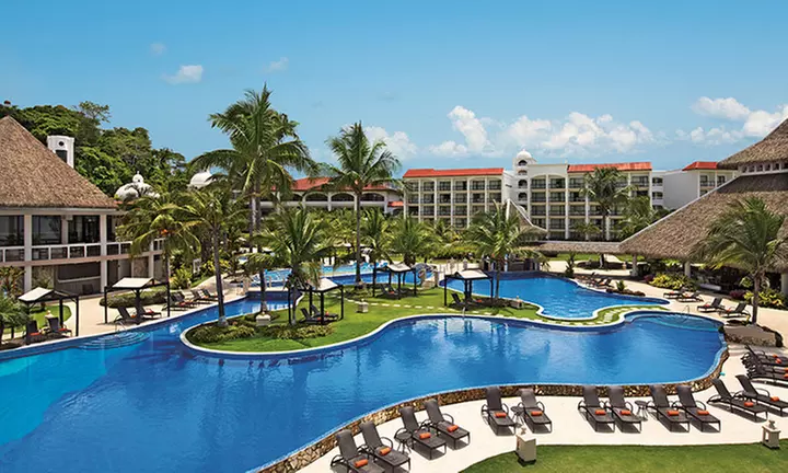 ✈ 5-Night Part All-Inclusive Panama Vacation w/ Air from Travel by Jen