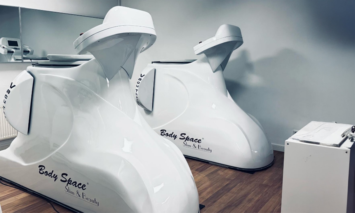 1 oder 2 Bodyspace- / Vacu-Therme-Anwendung á 30 Min. für 1 Person