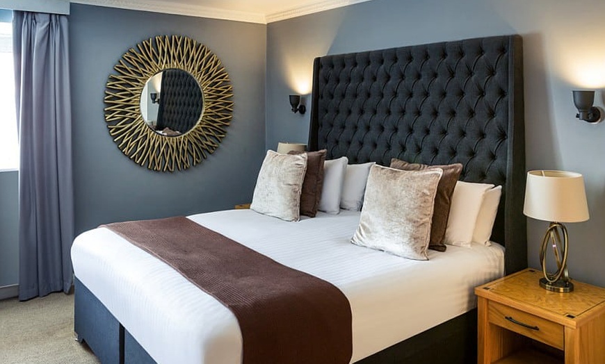 Image 4: Overnight Bed & Breakfast Escape with Early Check-In & Late Checkout