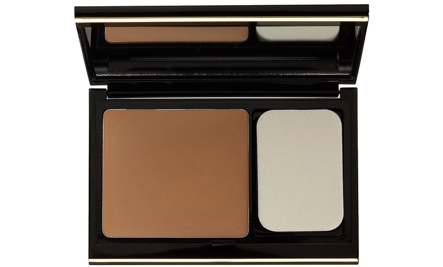 Image 2: Elizabeth Arden Flawless Finish