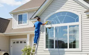 Fensterreinigung für bis zu 30 Fenster in der Größe nach Wahl inkl. Anfahrt und Material (bis zu 54% sparen)