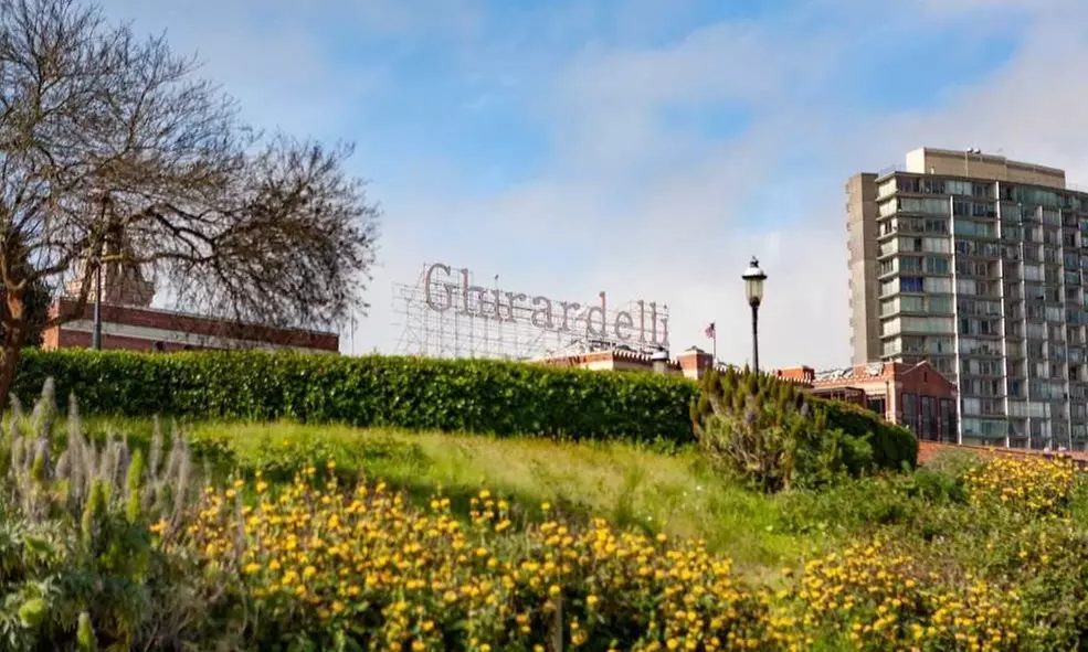 Guided Fisherman’s Wharf & Alcatraz Walking Tour