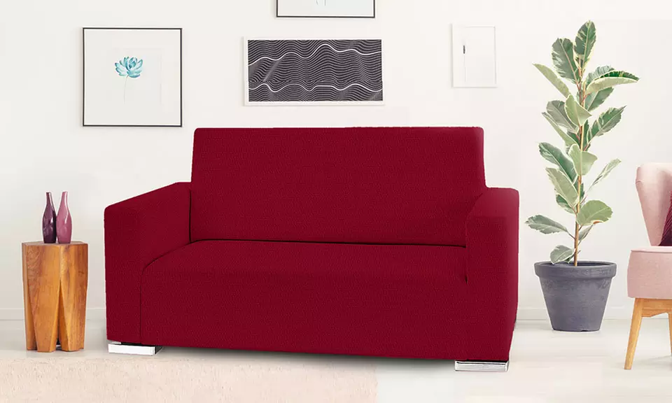 Sofabezug mit geformten Armlehnen