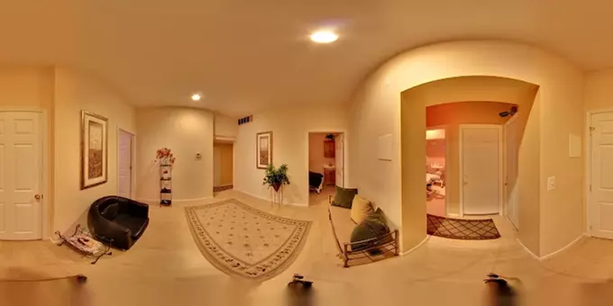 Enjoy 60 Minute Therapeutic / Couples Massage or Spa Package w/ Facial