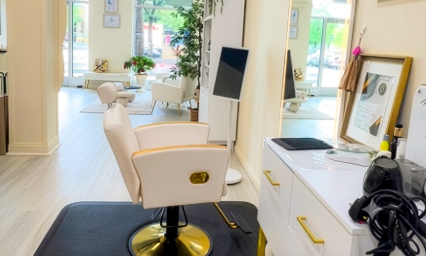 Image 6: Indulge in a 60-Minute Luxury Head Spa Treatment for Scalp Wellness