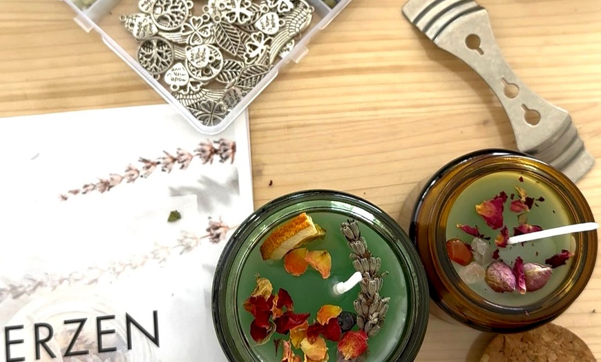 Image 3: Kreativwerkstatt: Seife oder Kerze selbst gestalten – für 1-2 Personen