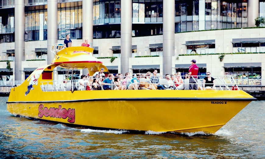 Image 3: Seadog Architecture Tour on the Chicago River by City Cruises