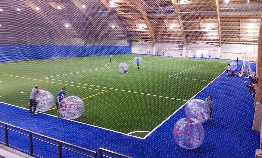 Image 5: Group Bubble Soccer