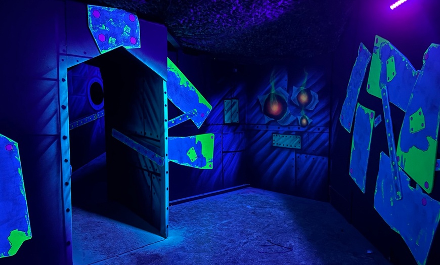 Image 6: Play Laser Tag in Groups: Three 15-Min Sessions Full of Fun