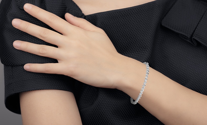 Image 7: Witte saffieren armbanden