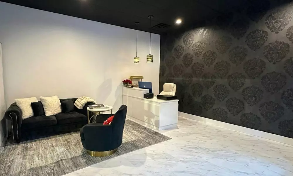 Get Smooth Skin With A 60 Min Signature Glo Facial at Globar!