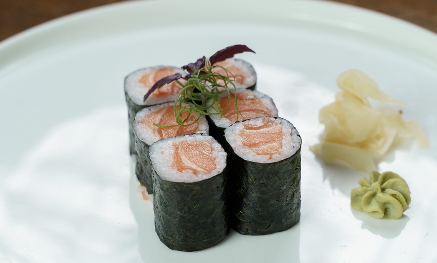 Image 2: Maki-Platte und Cocktails nach Wahl für 2 - 4 Personen