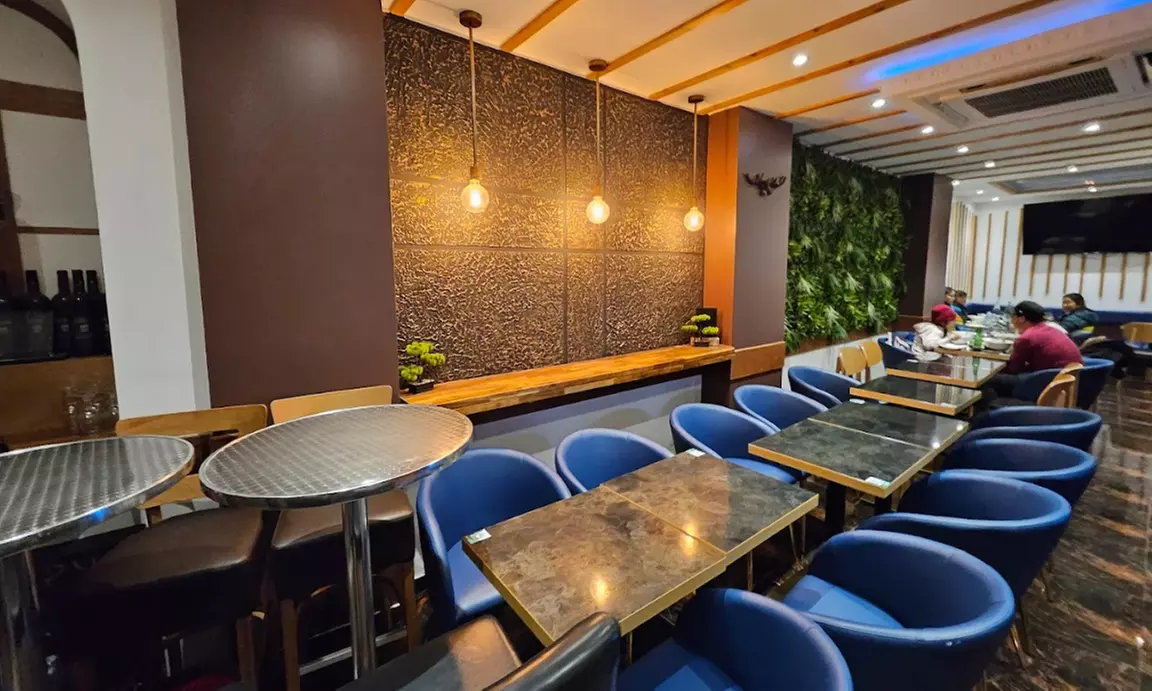 Cuisine chinoise et vietnamienne au restaurant Phobar à Paris