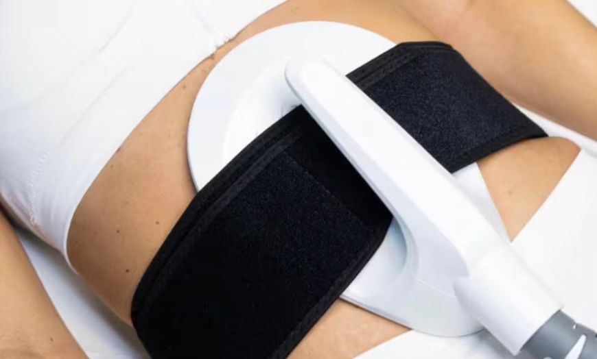 Image 2: 3 o 6 sesiones de estimulación electromagnética y presoterapia