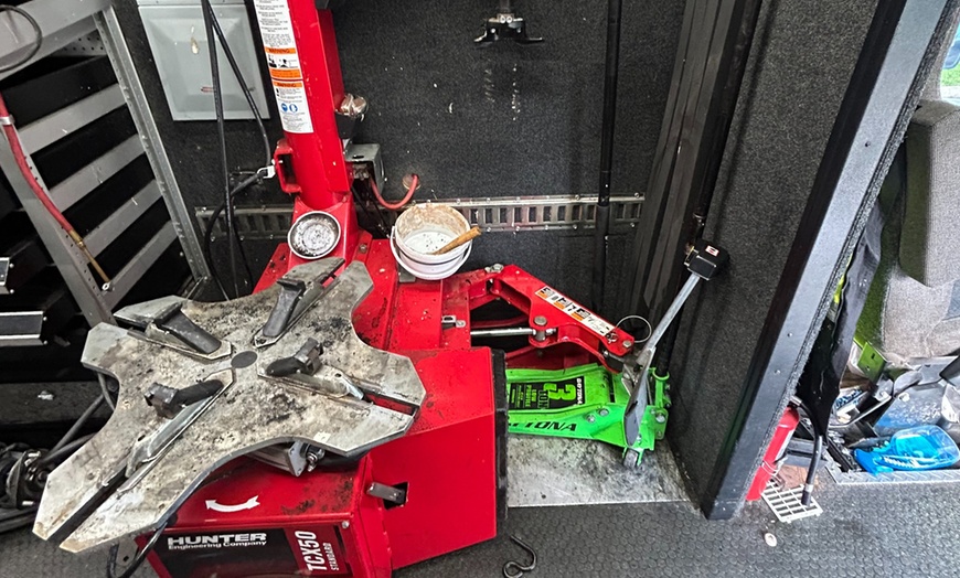 Image 4: Mobile Auto Services: Oil Changes, Tire Patch, Lockout & Jump-Starts