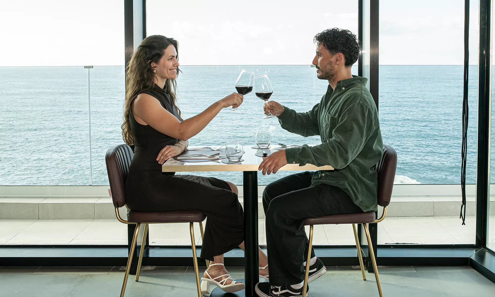 Luxury Sunset Buffet & Cocktail Experience, buffet gourmet y cóctel