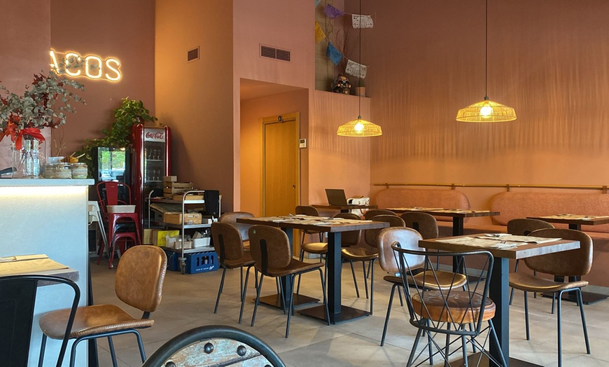 Image 4: ¡Atención, burger-lovers! Menú de hamburguesas para 2 o 4 personas