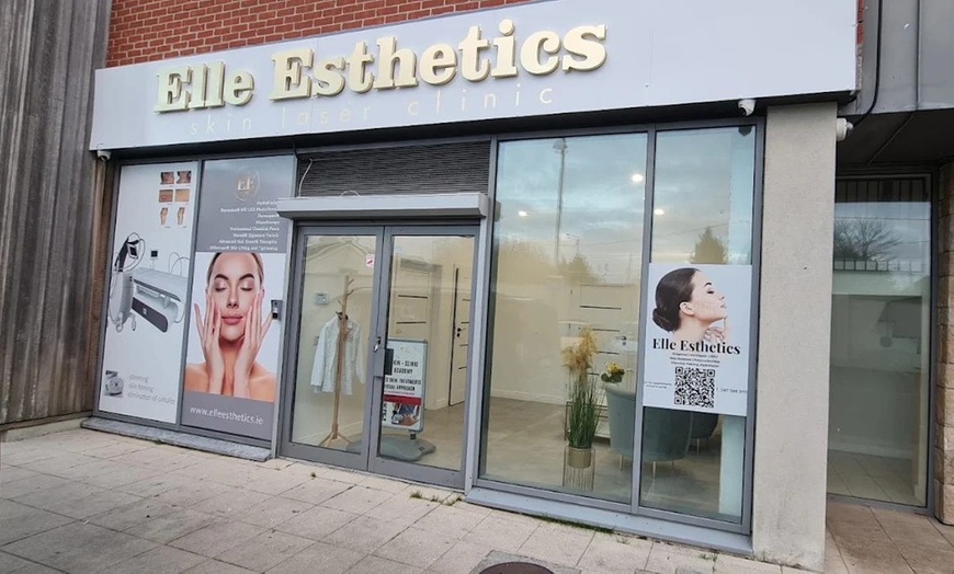 Image 2: 1 or 2 Sessions of Glow Facial or HIFU Full Face Treatment 