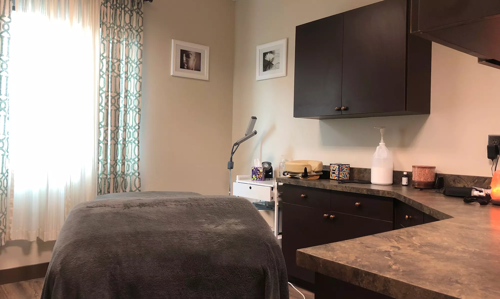 Get Deep Muscle Tension or Relaxation and Revitalization  Massage