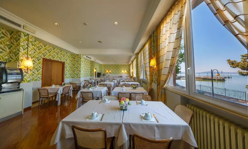 Lago Trasimeno 4*: camera doppia con colazione o mezza pensione