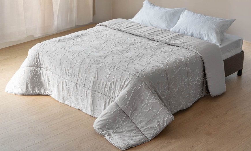 Image 5: Trapunta matrimoniale Gerbera con lavorazione Jacquard