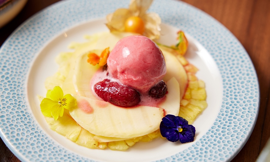 Image 12: 2 Course Bottomless Brunch with Free-Flowing Prosecco, and House Wine