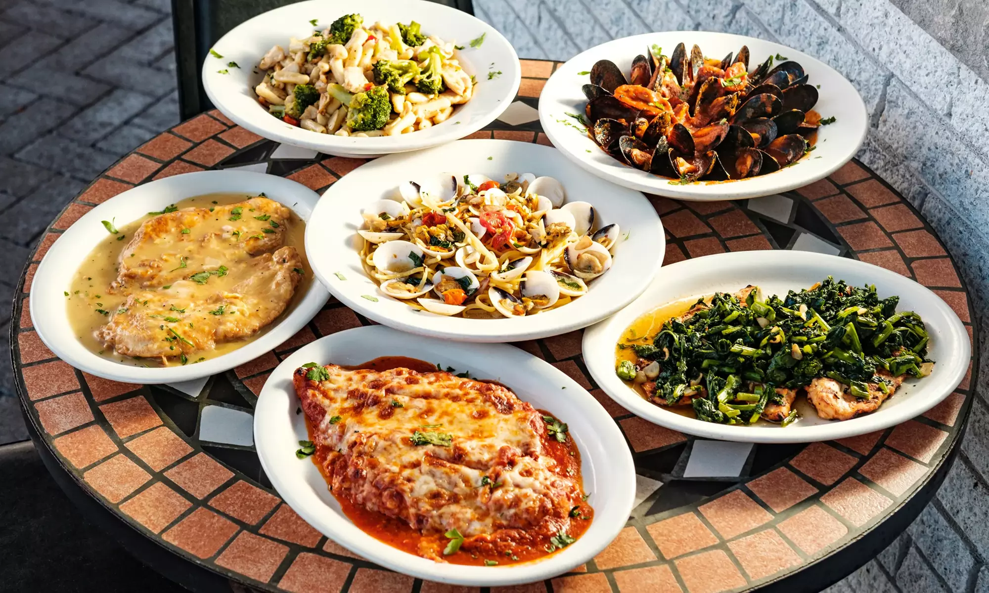 Savor $15 or $30 Toward Food and Drink – Valid Monday to Thursday
