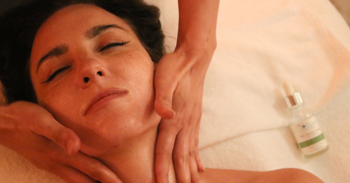 Relax With 60, Or 90-Minute Spa Treatment For One Person Or A Couple Relax With 60, Or 90-Minute Spa Treatment For One Person Or A Couple