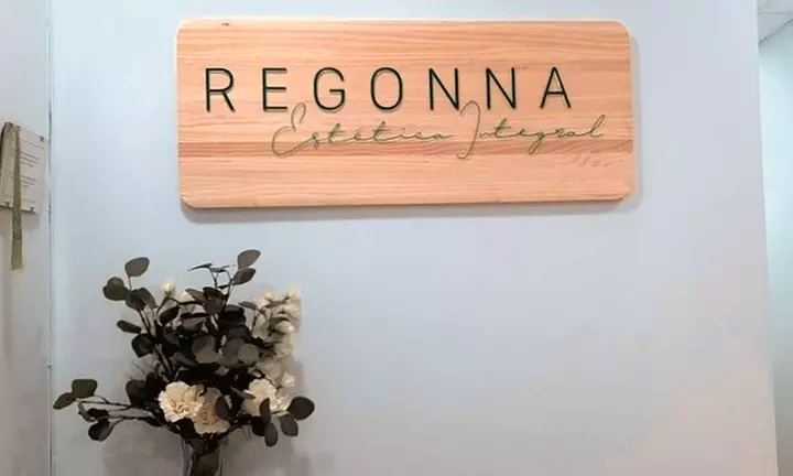 Tratamiento ultrahidratante profundo facial con punto diamente o microdermoabrasión, 1, 2 o 3 sesiones - Second Medium