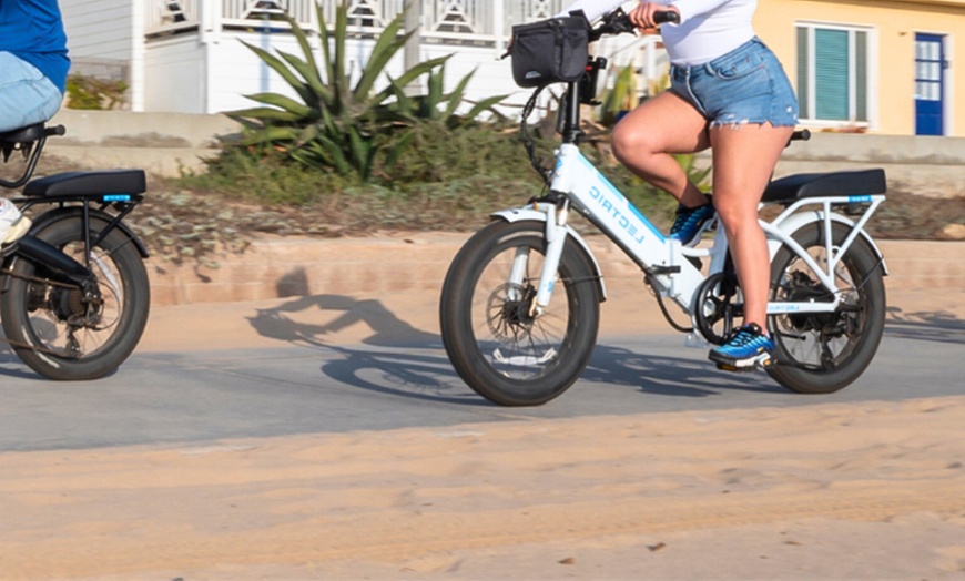 Image 3: Electric Bike Rental in Santa Monica – Coastal Views & Landmarks