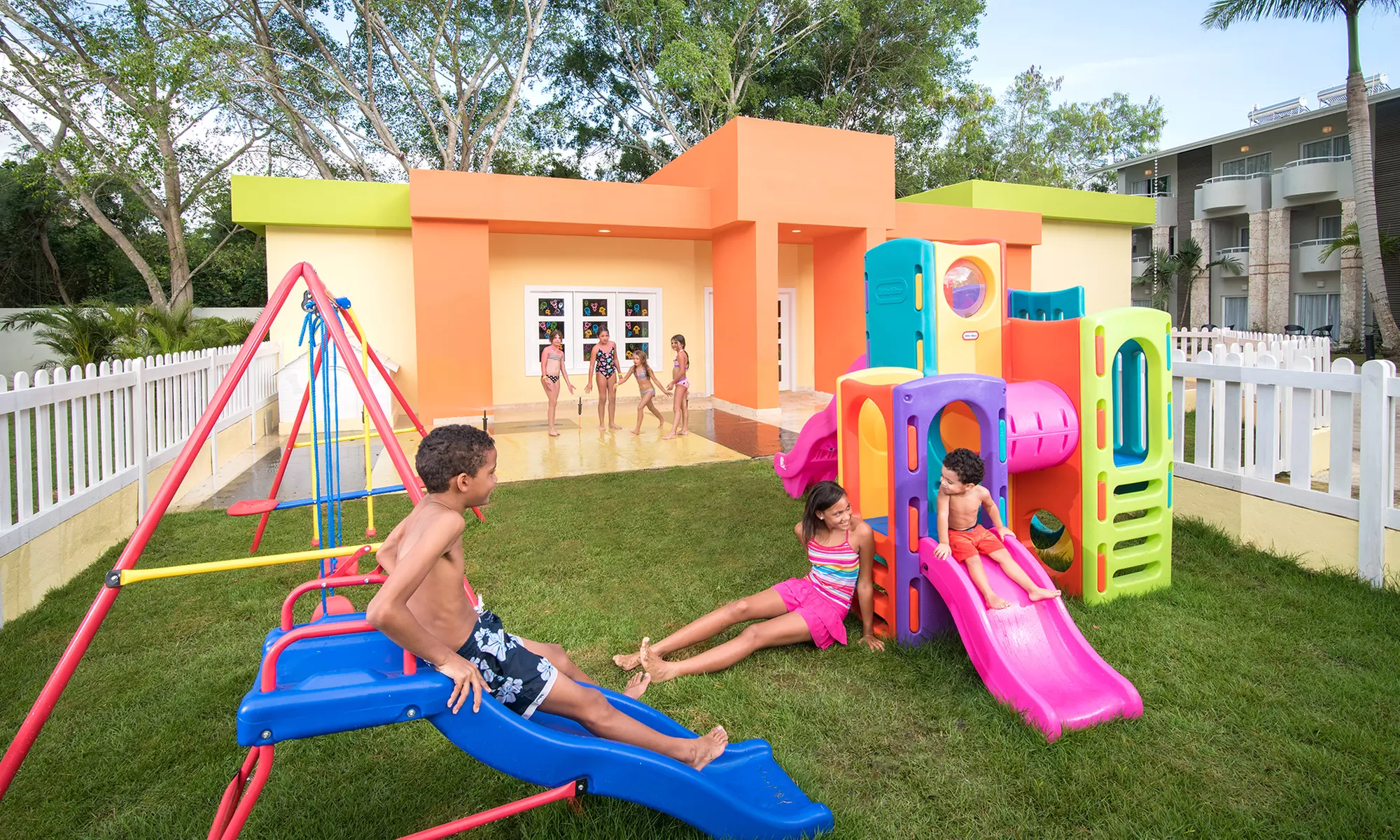 ✈ 3 or 5-Night Dominican Republic Vacation with Air from Travel By Jen