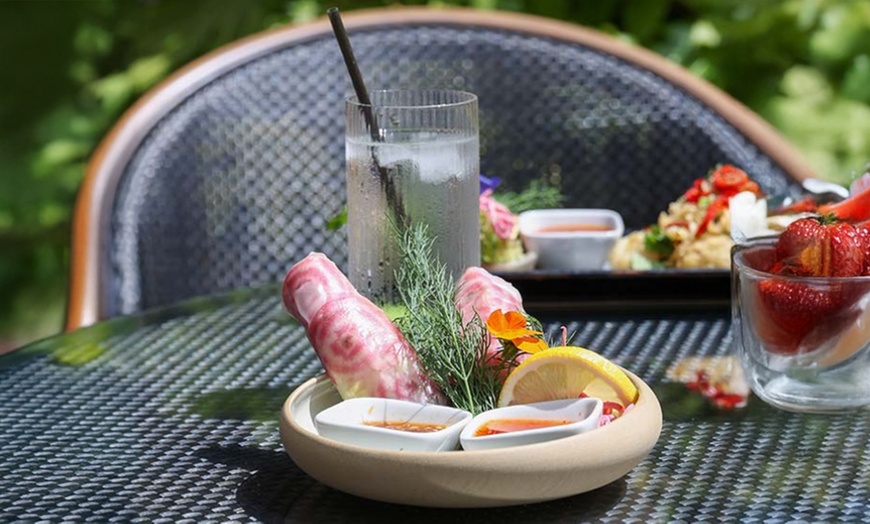 Image 12: The Crazy Bear | Thai 12-Plate & Drinks | Beaconsfield & Stadhampton