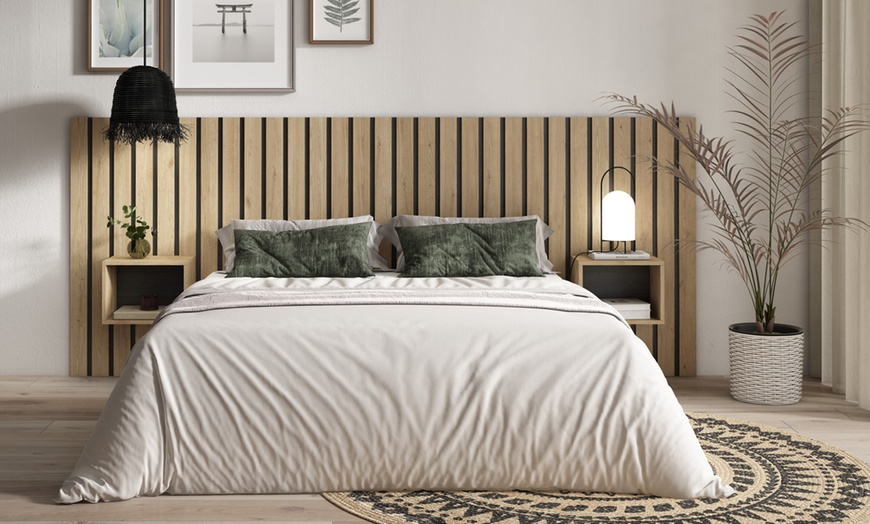 Image 4: Tête de lit en bois