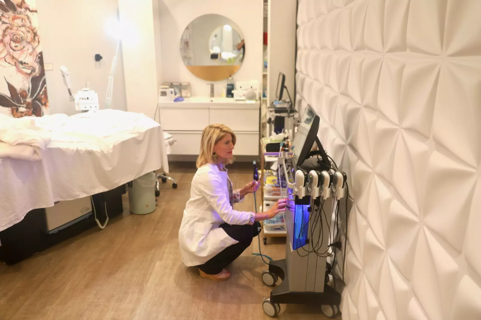 Platinum HydraFacial with Custom Add-Ons for Skin Rejuvenation