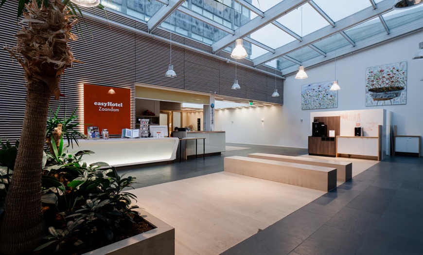 Image 1: Zaandam: kamer naar keuze incl. late check-out