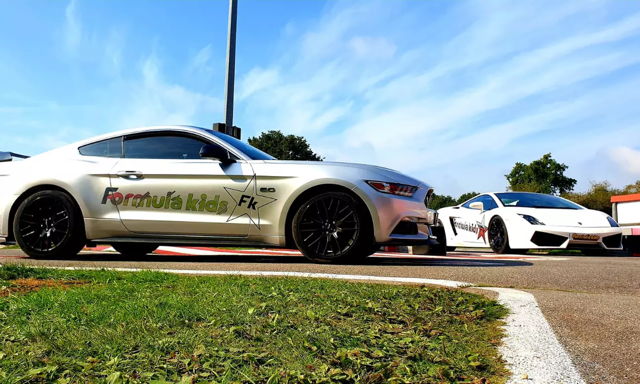 Stage de conduite junior : 3 tours sur circuit avec Formula Kids