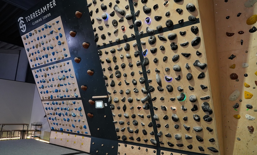 Image 11: Experiencia de escalada: entrada individual o para adultos y niños