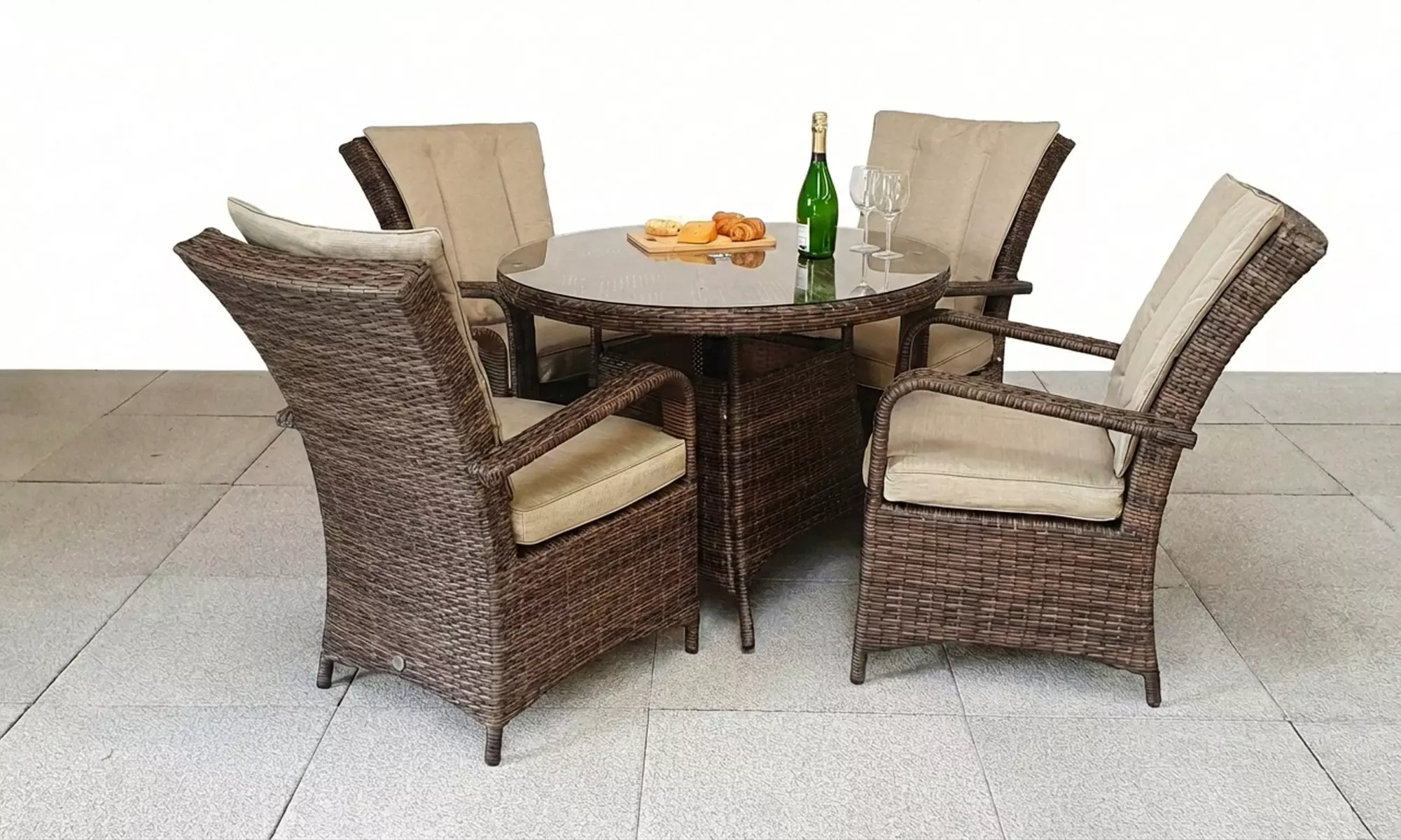 Signature Weave Florida 4-Seat Outdoor Dining Set