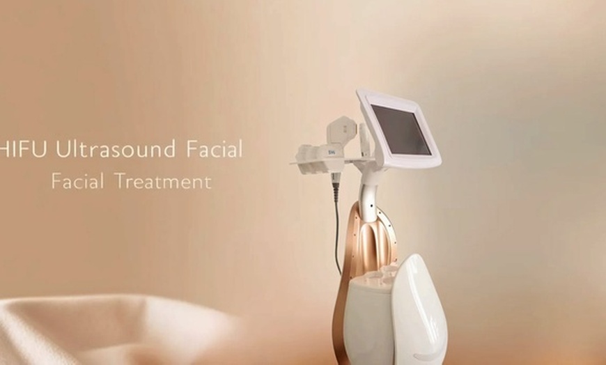 Image 30: Unifiez votre teint avec un soin anti-taches ciblé 5G Removal