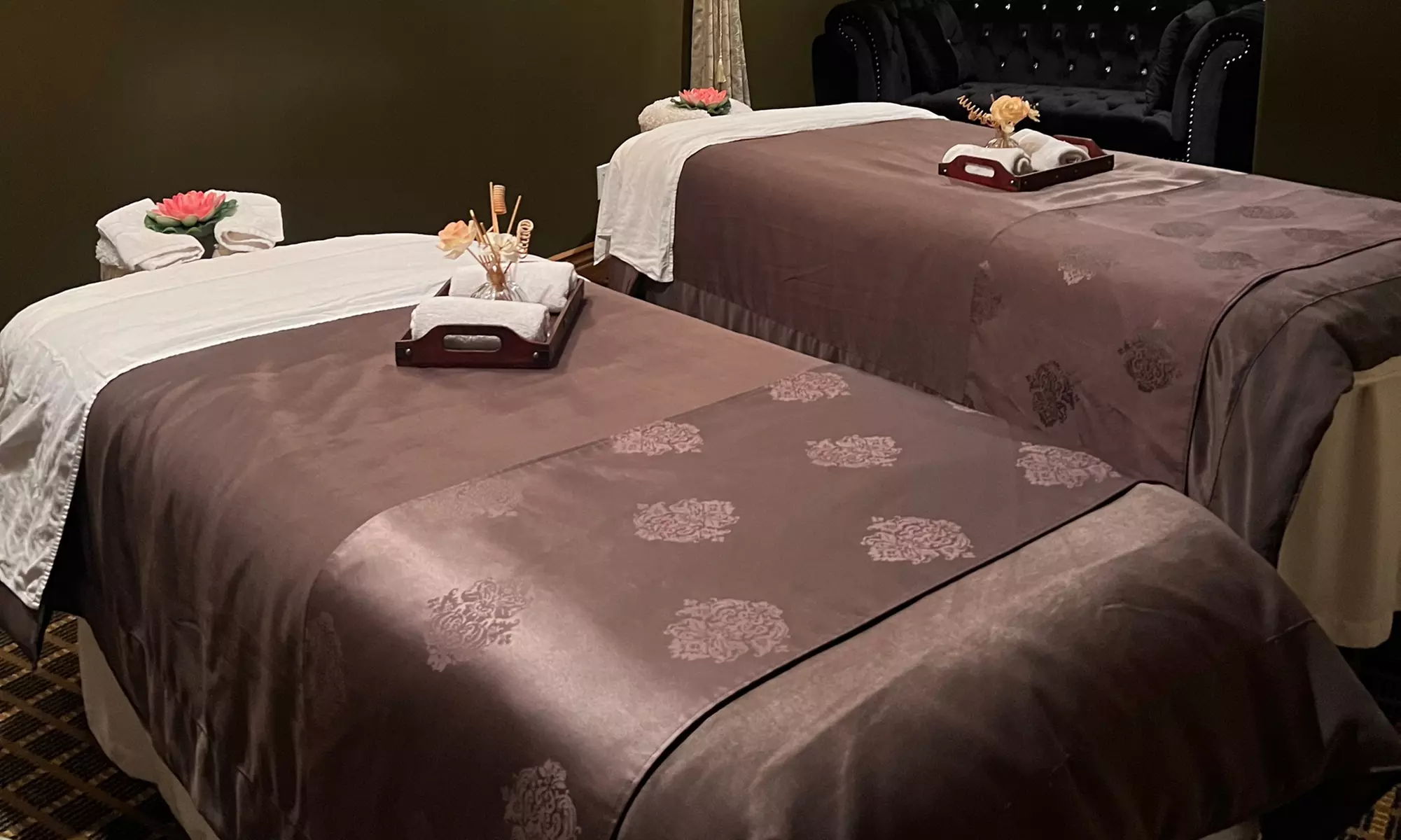 50-Min Lymphatic Massage with Optional Endosphere, Manicure, or Pedicure (Upto 44% Off) - Primary Image