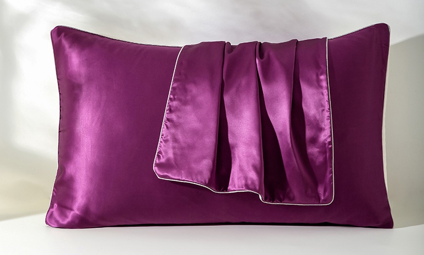 Image 23: 21 Momme Pure Silk Hotel Grade Pillowcase Pair