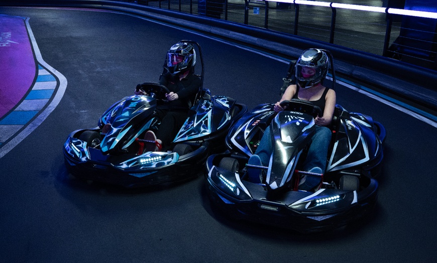 Image 8: Gokarty na dachu Galerii Posnania – karting dla dzieci i dorosłych