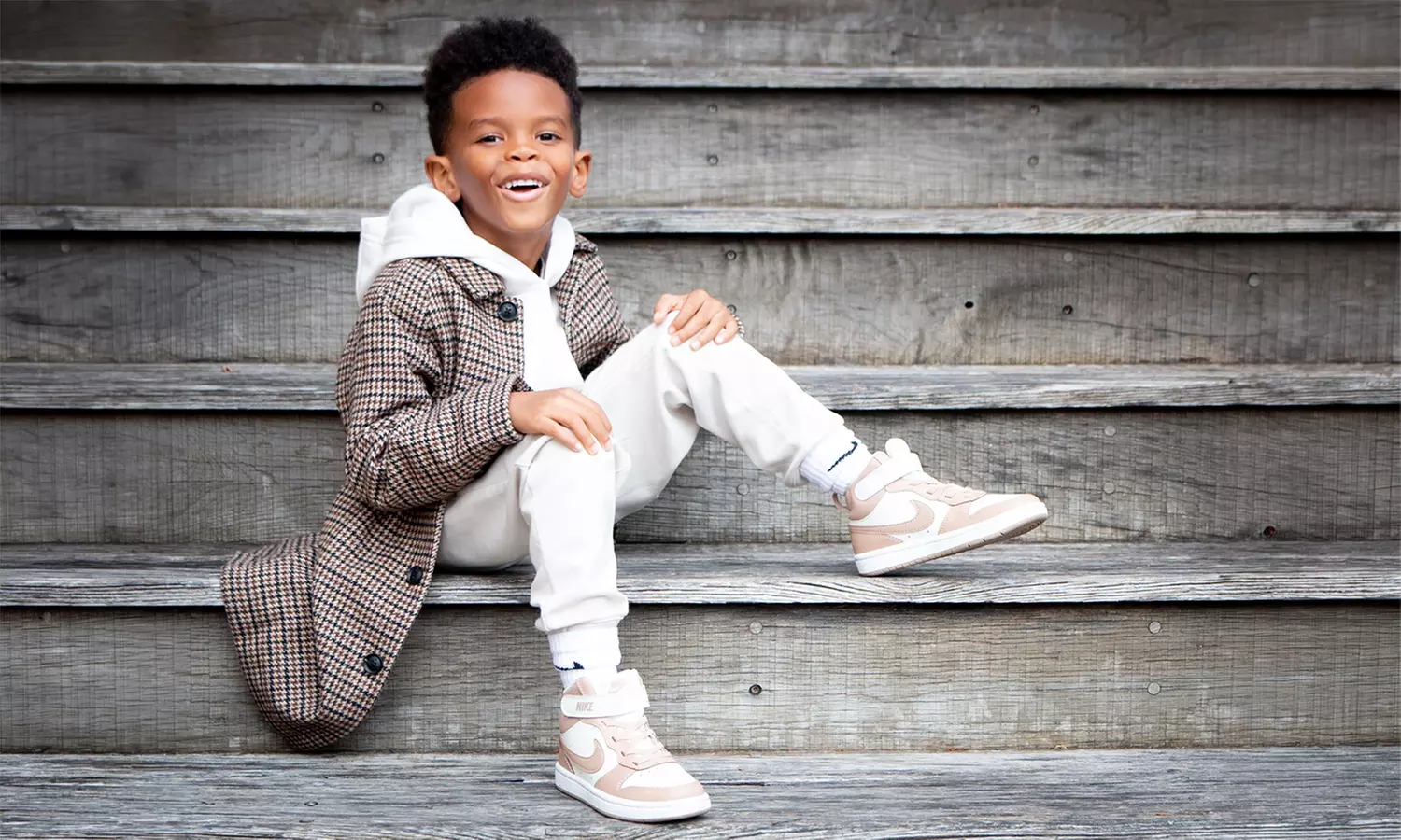 Outdoor Photo Shoot: Capture Special Moments in Stunning Locations