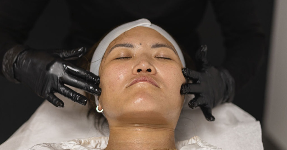 Portland Glow: Skin Revival Starts Here Up to 55% Off One or Two Hydradermabrasion Treatments