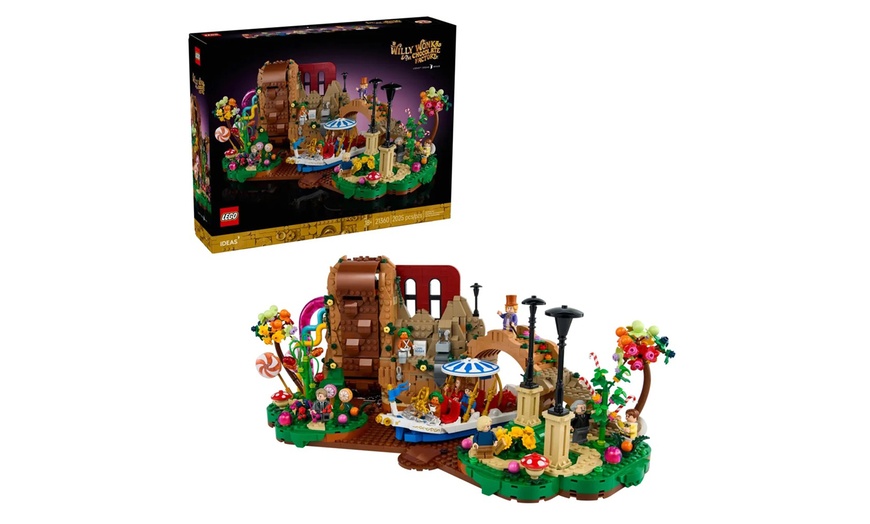 Image 1: LEGO Ideas Willy Wonka & the Chocolate Factory 21360