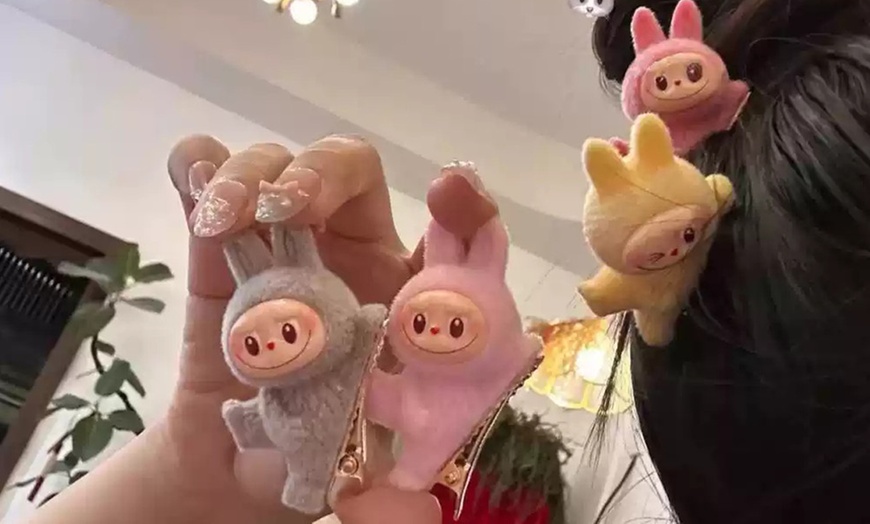 Image 3: Six Pieces of Labubu-Inspired Hair Clips