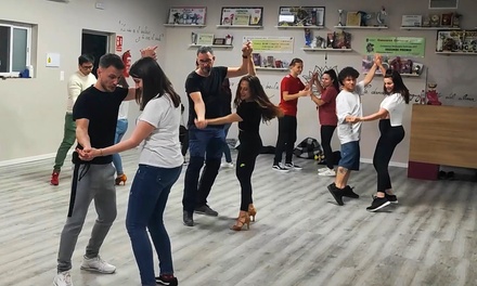 Medio mes (4 horas) de salsa y bachata en Era Alta, Murcia - Academia Chari Lajara