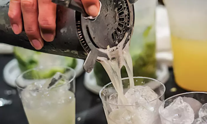 Queens Taste Food Festival – Indulge in 50+ Eateries & Open Bar